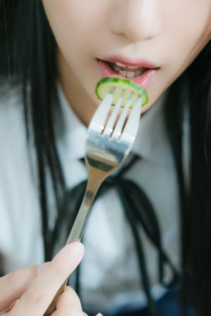 中字留在娘家儿媳妇的歌词一_高清手机在线观看