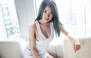 女王踩踏脚奴免费视频_高清高清在线